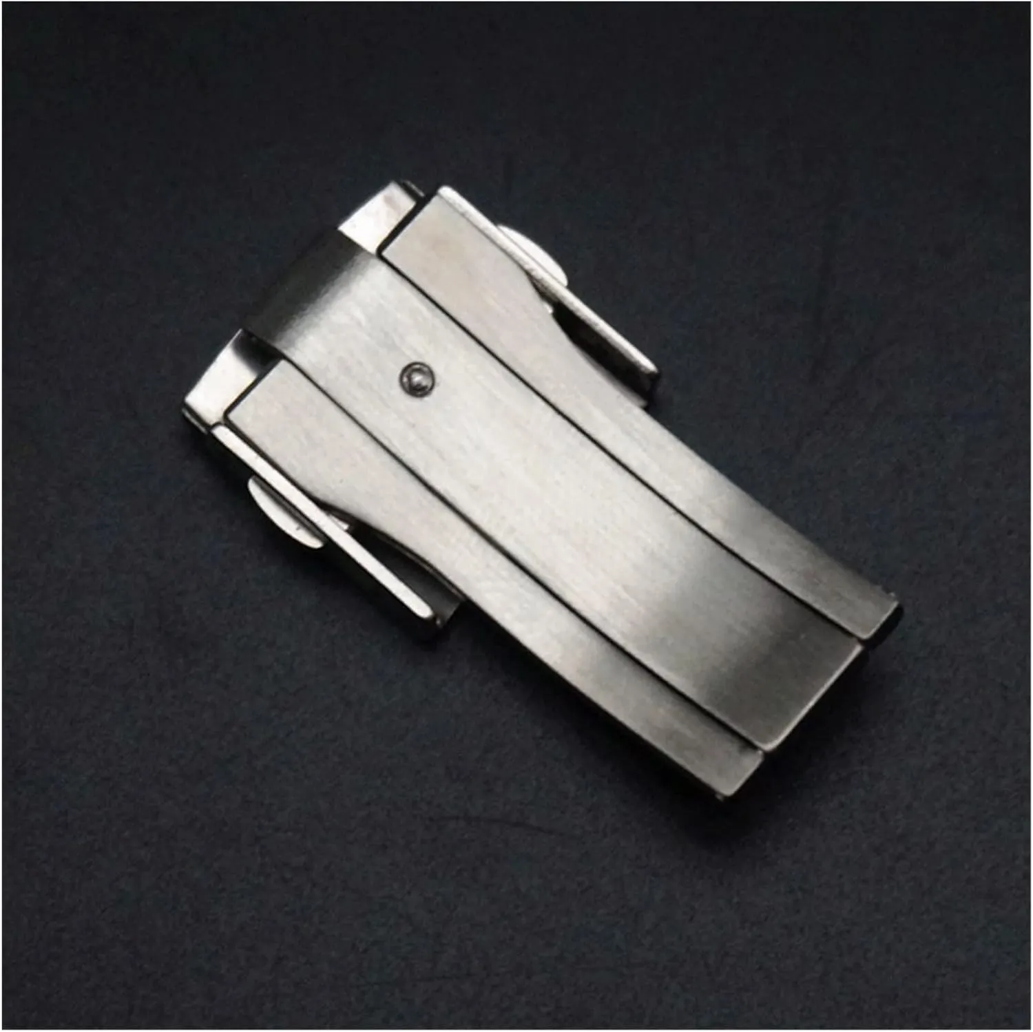 18mm 20mm Inner Diameter Premium Buckle Easy to Install Metal Connector Adapter Suitable Compatible with Titoni 979 Smart Watch Watch Buckles(18 Inner Diameter)