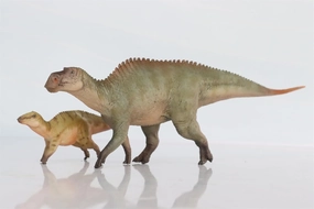1:35 Scale Maiasaura Mother and Son Model Dinosaur Animal Action Figure Decor Scene Birthday Gift (Green with Box)