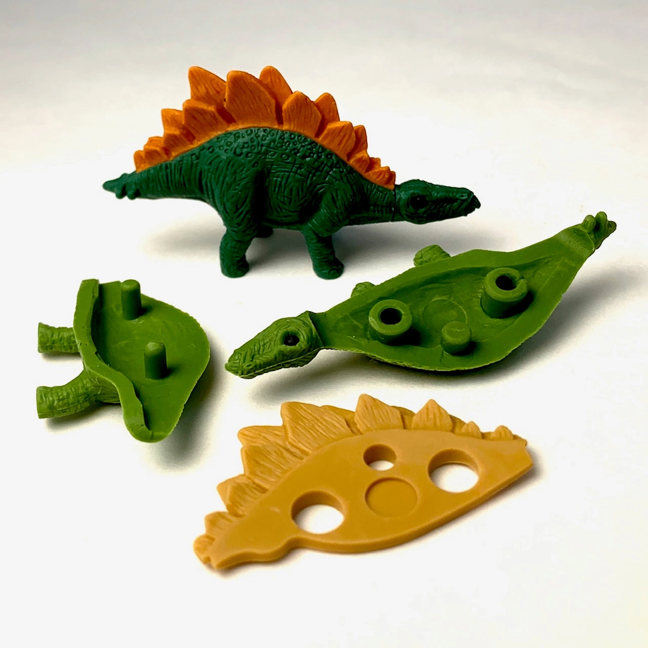 38307 IWAKO DINOSAUR SERIES 1 ERASER CARDS-10 CARDS