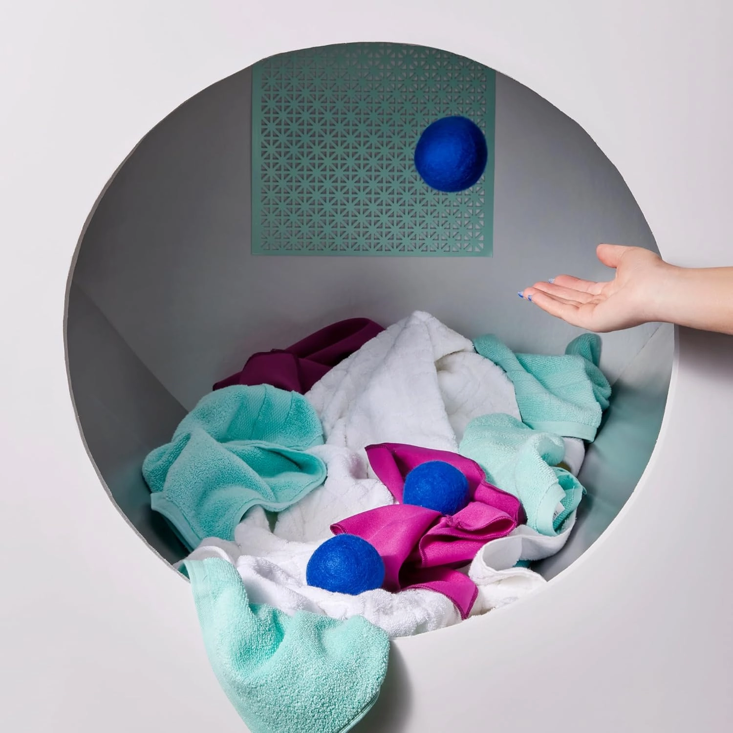 Capri Blue Volcano Dryer Ball Kit – Includes 3 100% Wool Dryer Balls  1 Volcano Laundry Fragrance Oil – Reusable Dryer Balls Eliminate Wrinkles, Static & Lint – Cruelty Free & Non-Toxic Laundry Balls
