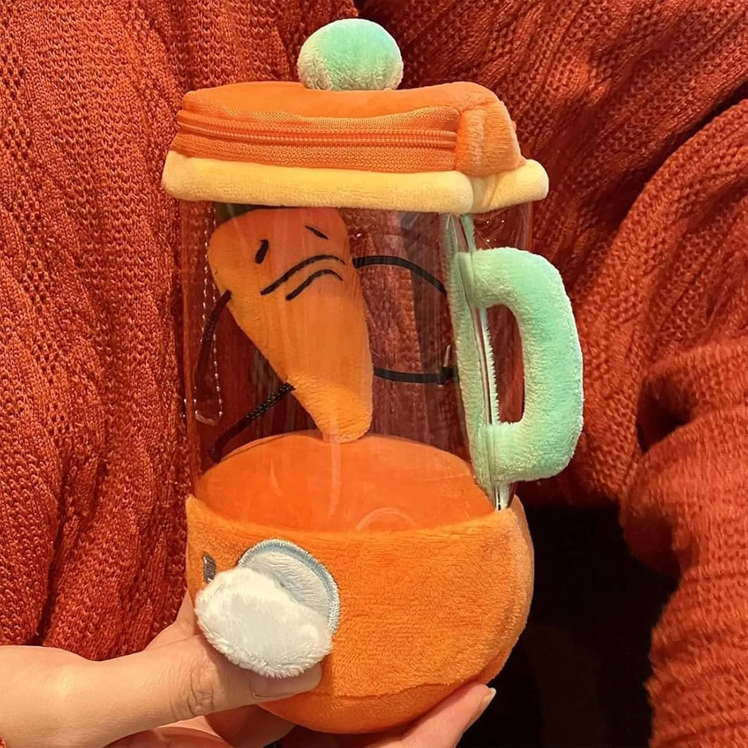 Carrot Blender Plush Toy with Spinning Carrot – Funny Carrots in Blender Plush for Play or Gift (Strawberries)