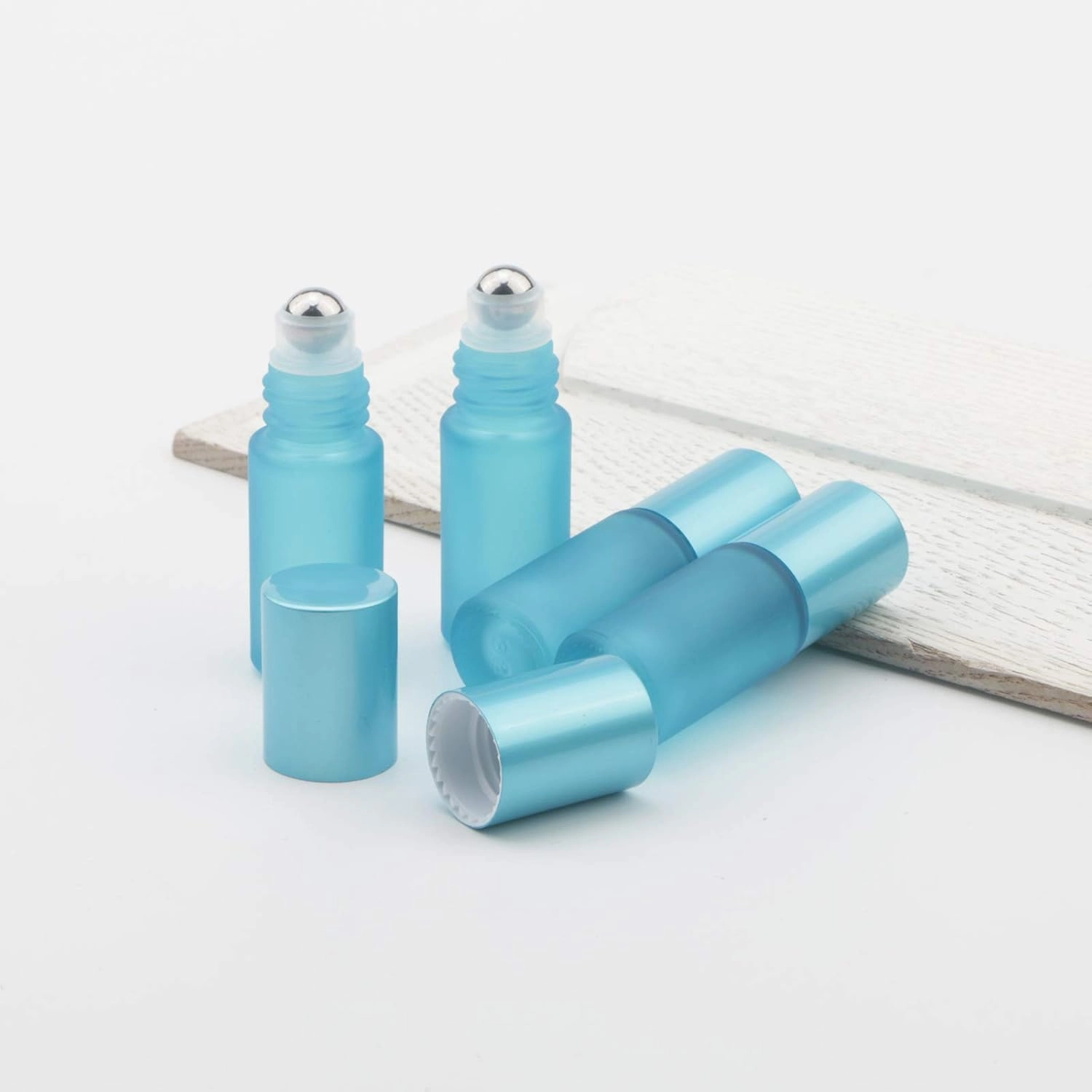 Ellbest 17pcs 5ml Glass Roller Bottle Reusable Rolling Bottle with Stainless Steel Roller Balls & Funnels (Matte Light Blue)