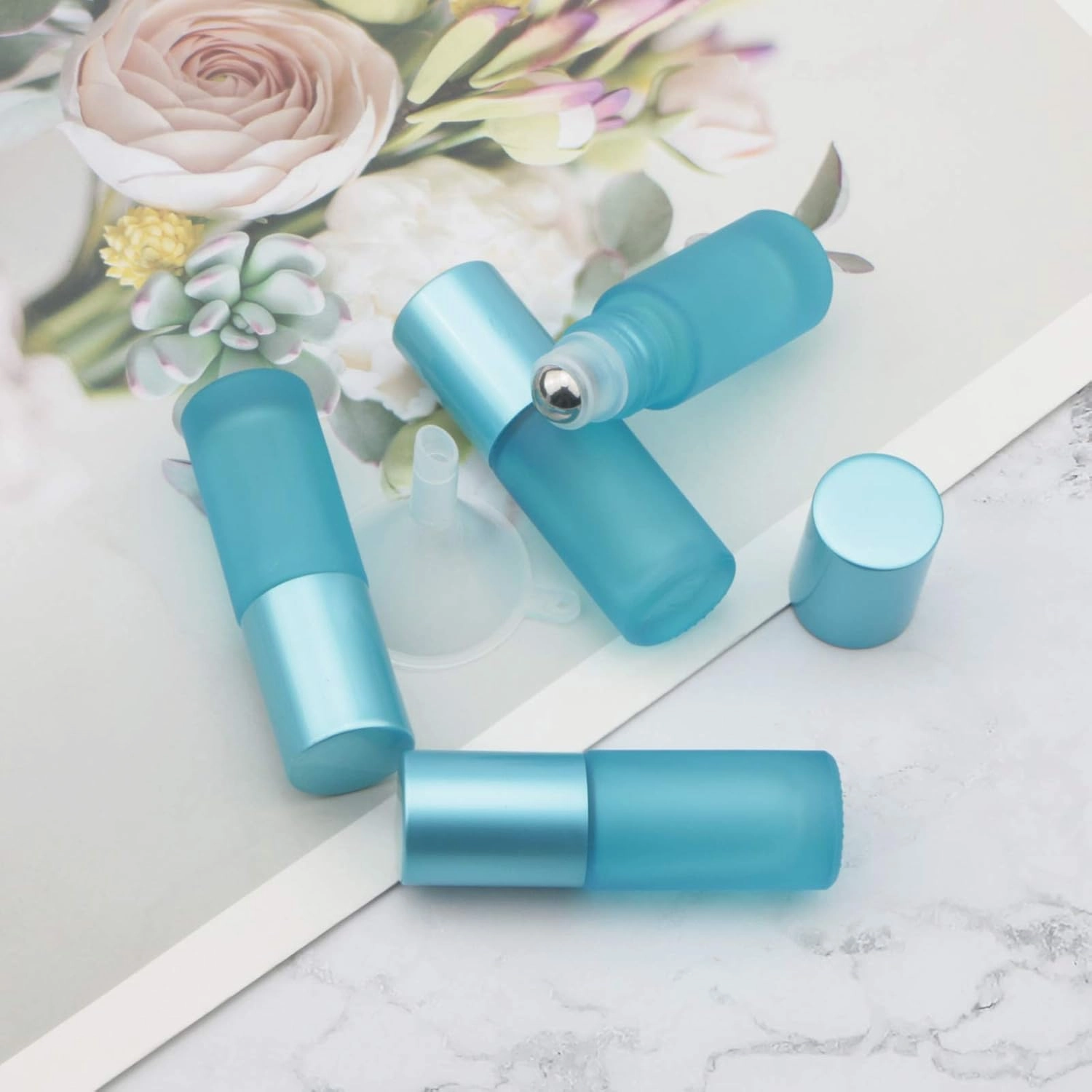 Ellbest 17pcs 5ml Glass Roller Bottle Reusable Rolling Bottle with Stainless Steel Roller Balls & Funnels (Matte Light Blue)