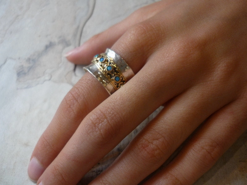 Emeralds Spinner Ring - New Beginnings 2.