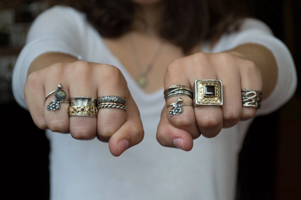 Emeralds Spinner Ring - New Beginnings 2.