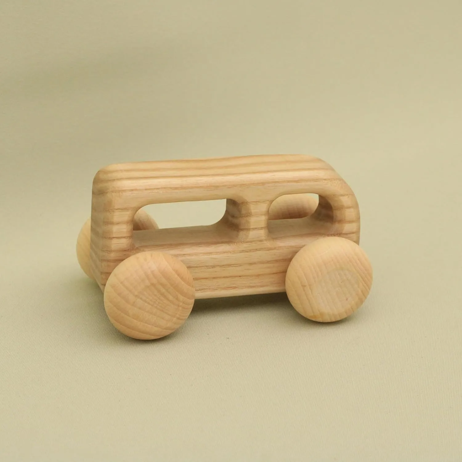 Free Shipping Natural Cookie Car, DC11 : Eco-Friendly Gift with Montessori and Waldorf Educational Influence Lotes Toys Baby Gift