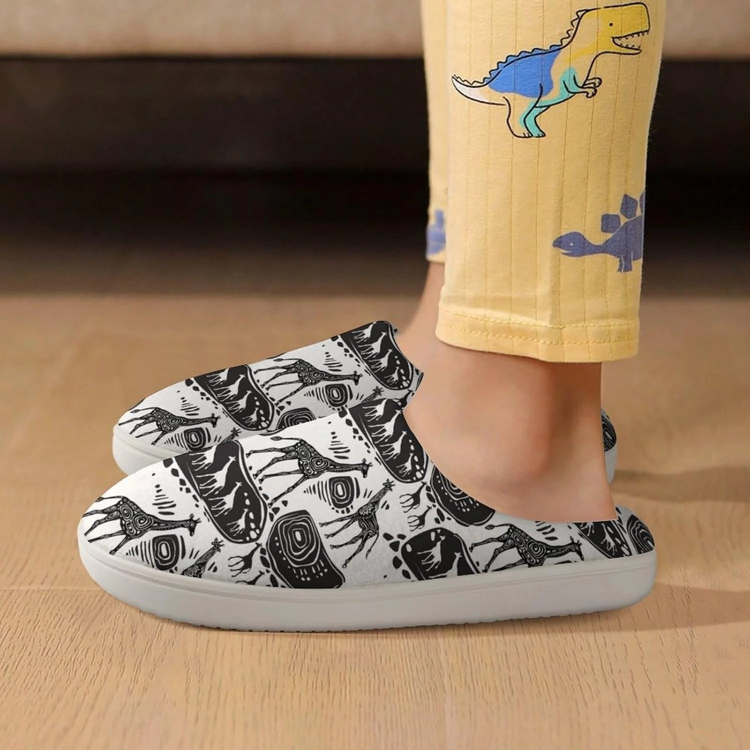 Giraffes And Ethnic Motifs Print Slippers for Boys Girls Home Cotton Slippers Non-Slip Warm Little Kids Slippers