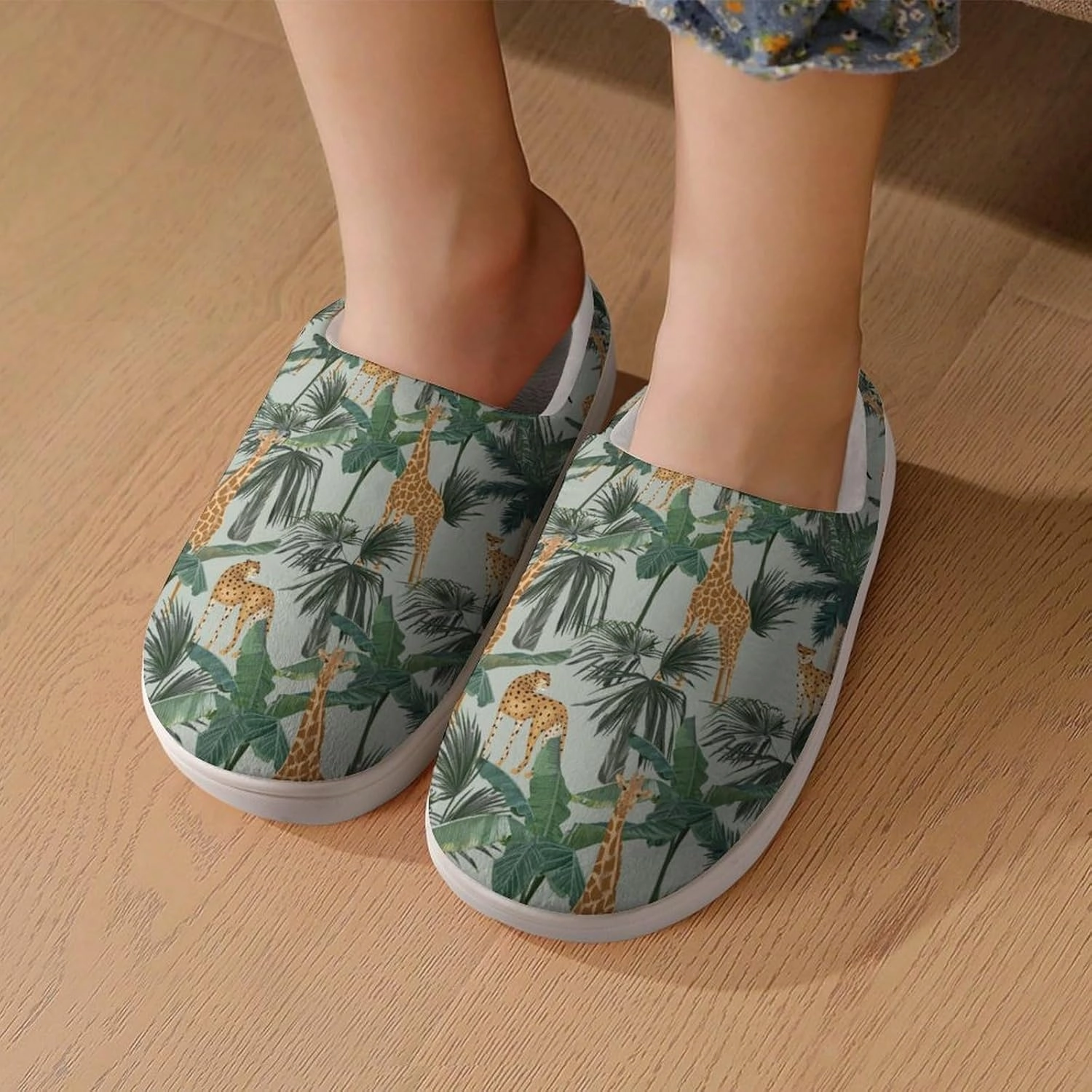 Giraffes Leopards And Palmtrees Print Slippers for Boys Girls Home Cotton Slippers Non-Slip Warm Little Kids Slippers