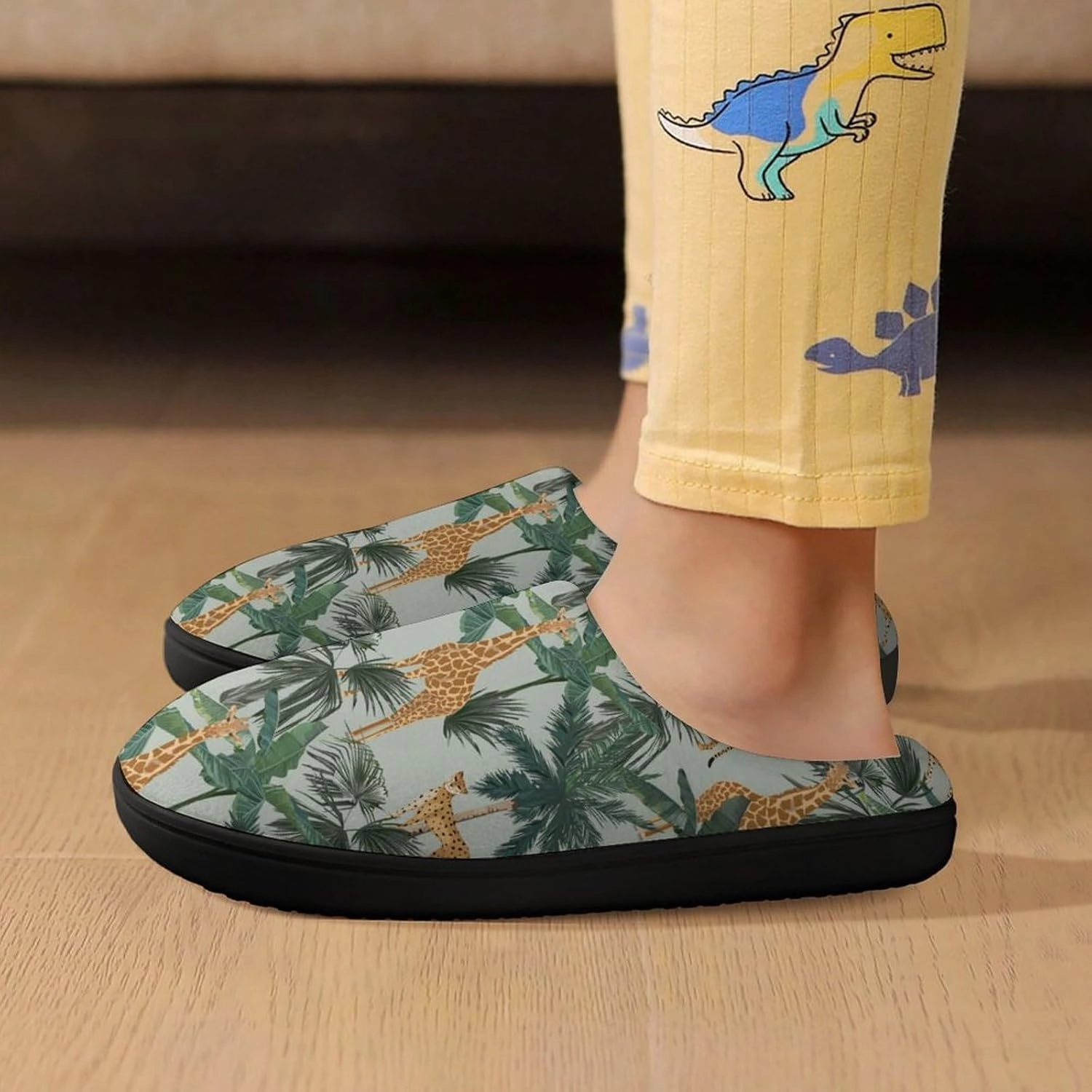 Giraffes Leopards And Palmtrees Print Slippers for Boys Girls Home Cotton Slippers Non-Slip Warm Little Kids Slippers