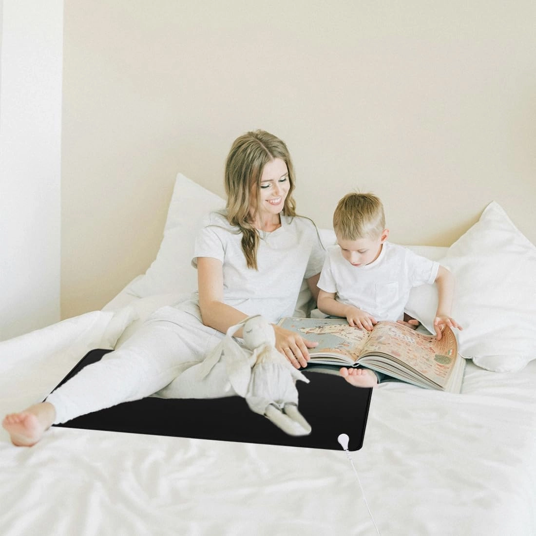 Grounding Mat Earth Pad Grounded Feet Mat 23.6x35.4 Inch Grounding Mat for Desk Floor with Cord Better Sleep,Balance