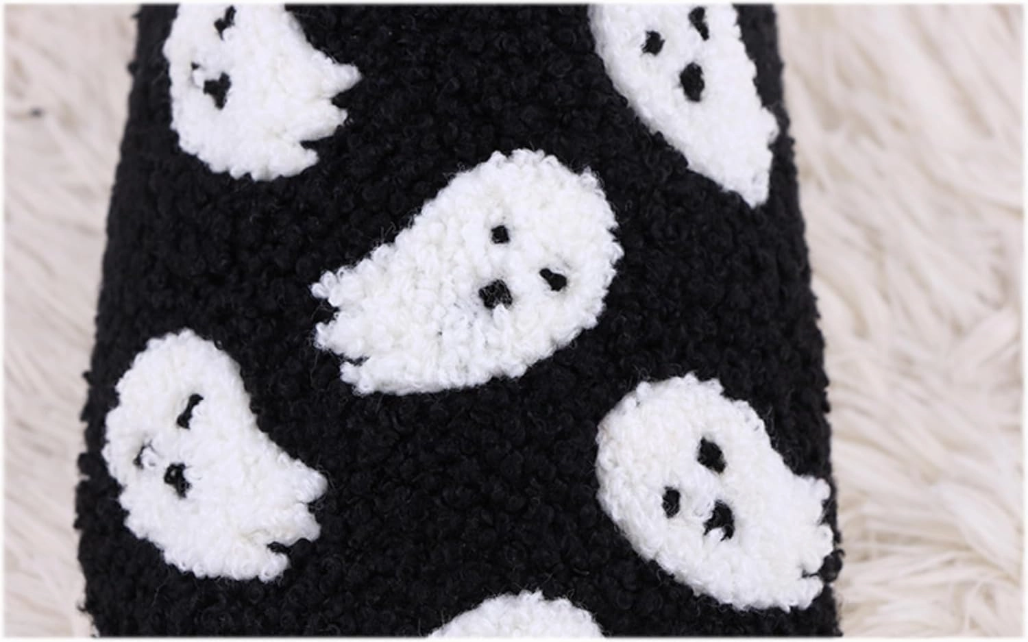 Halloween Slippers Ghost Slippers for Women Retro Warm and Cozy House Slippers Halloween Shoes Winter Slippers Spooky Gifts