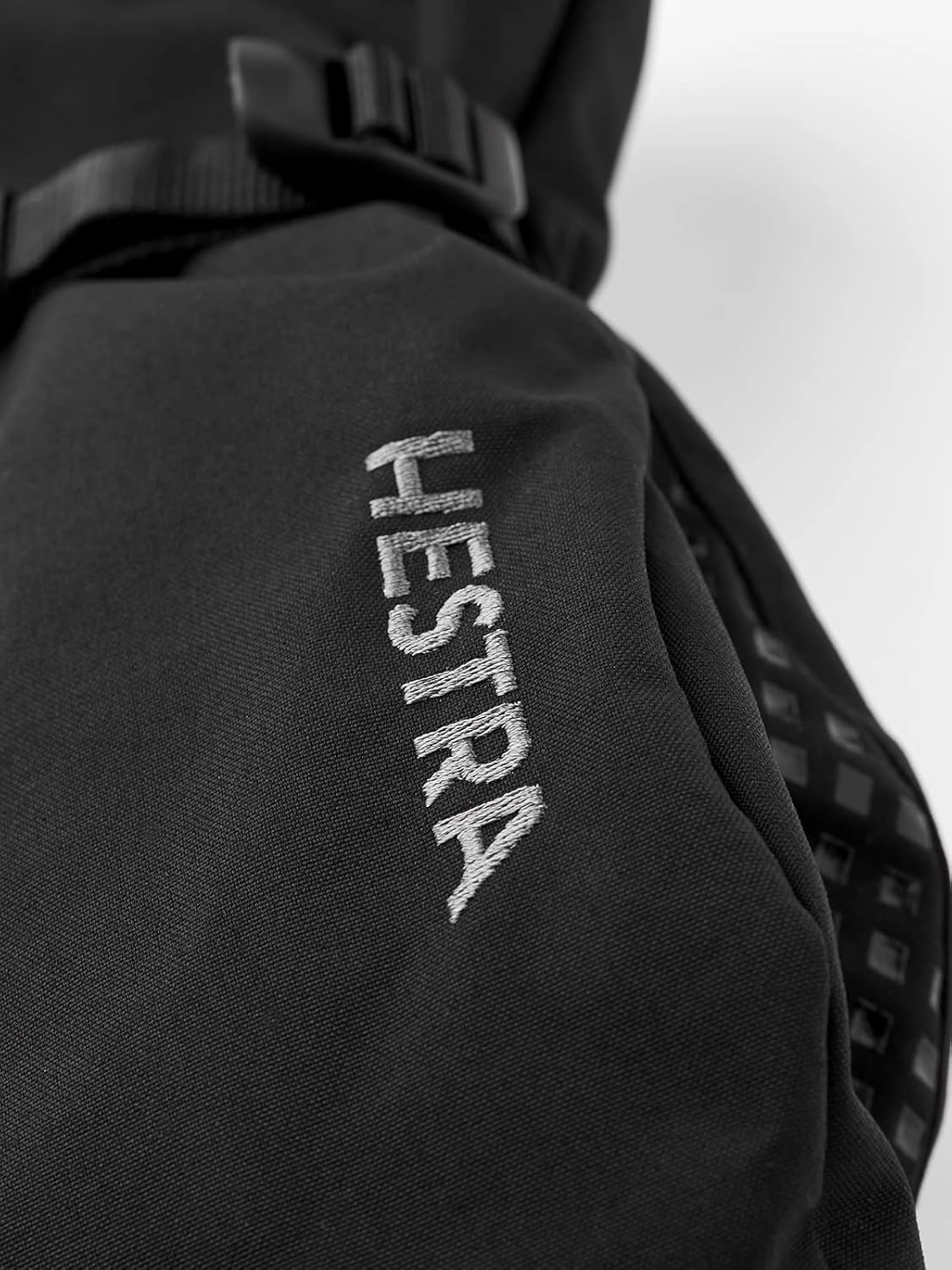 Hestra Unisex Pull Over Mitt, Windproof & Water Protection Mittens for Outdoor Winter Hike & Hunting for Men & Women