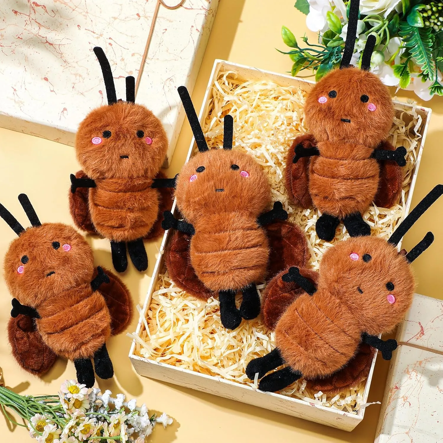 HyDren 8 Pcs Cockroach Stuffed Animal 8 Inches Plush Cockroach Soft Stuffed Animal Toy Brown Plush Toy Doll for Birthday Party Gifts Baby Shower Supplies Home Decoration