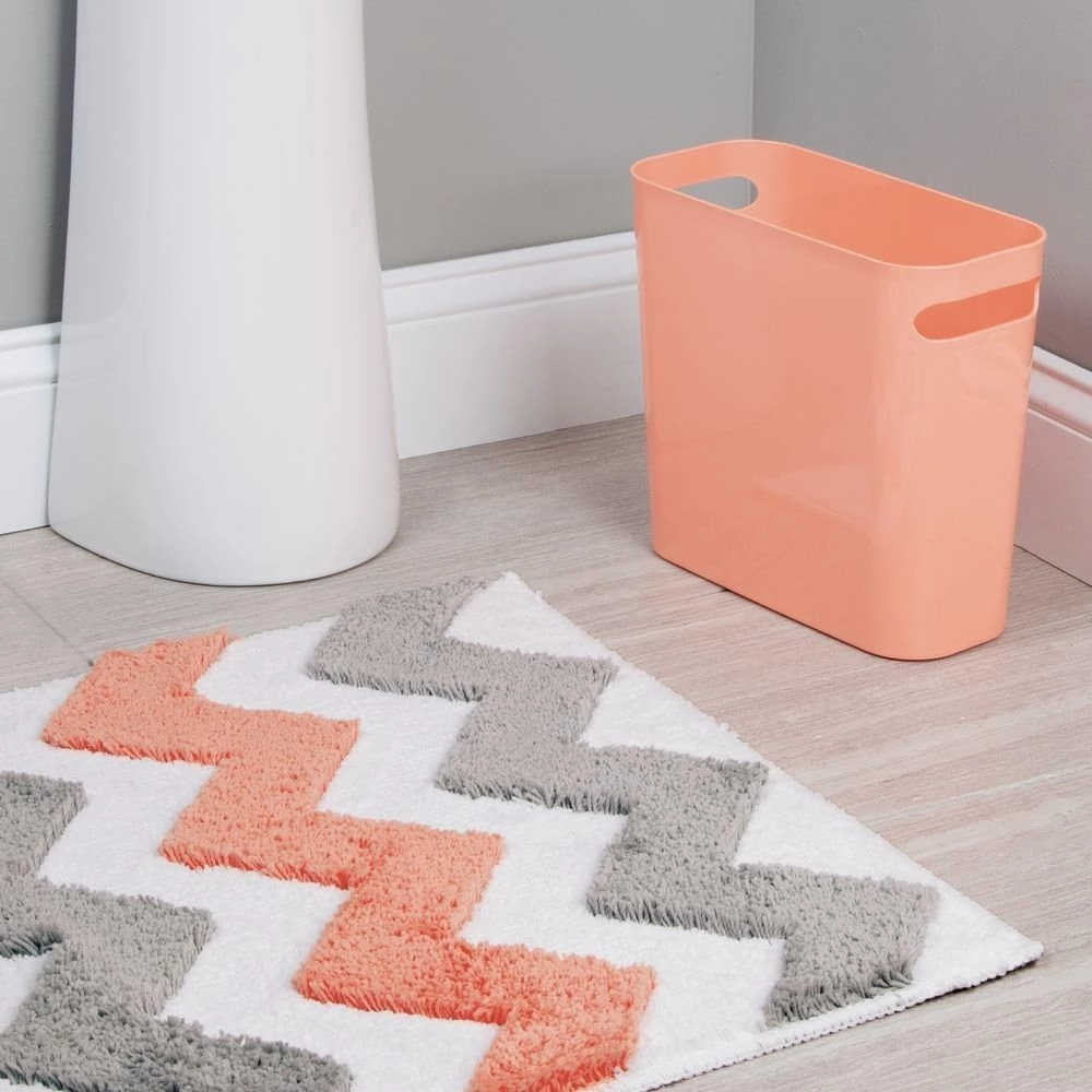 iDesign Chevron Microfiber Polyester Bath Mat, Non-Slip Shower Accent Rug for Master, Guest, and Kids' Bathroom, Entryway, 34" x 21", Light Gray and Coral