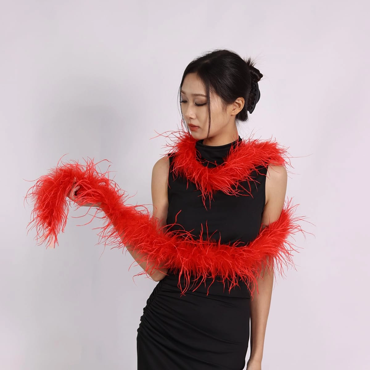 Ostrich Feather Boas – 2yards 2ply Long Boas for Party, DIY Production, Ostrich Feather Fringe Trimmings for Clothing accessories (Red)