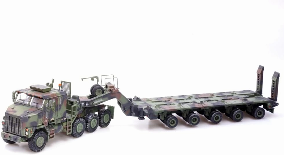 Panzerkampf | 1:72 Scale Model Military Diecast | M1070 Heavy Equipment Transporter - Camouflage Color | Model 12206PA