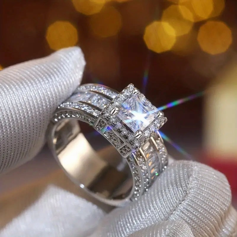 Shiny Halo Ring Inlaid Square Cut Shiny Zirconia Ring