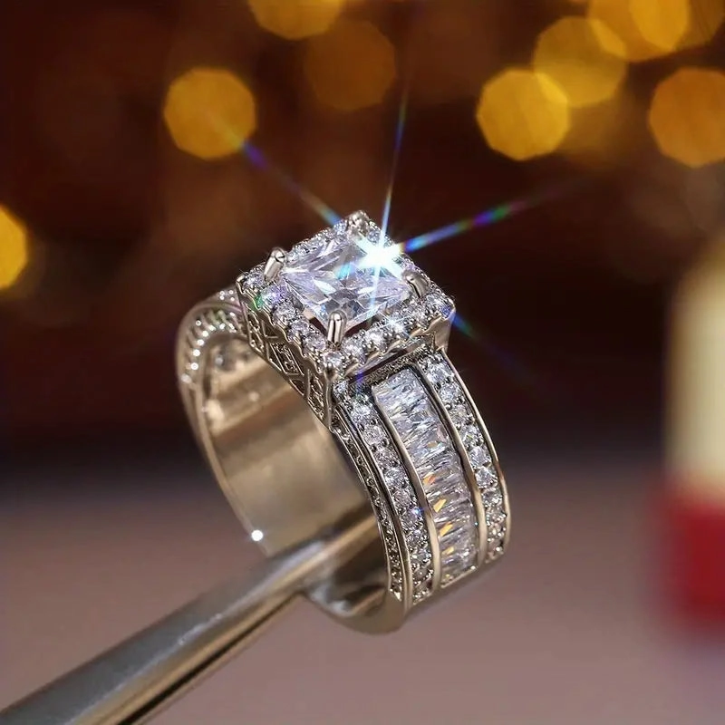 Shiny Halo Ring Inlaid Square Cut Shiny Zirconia Ring