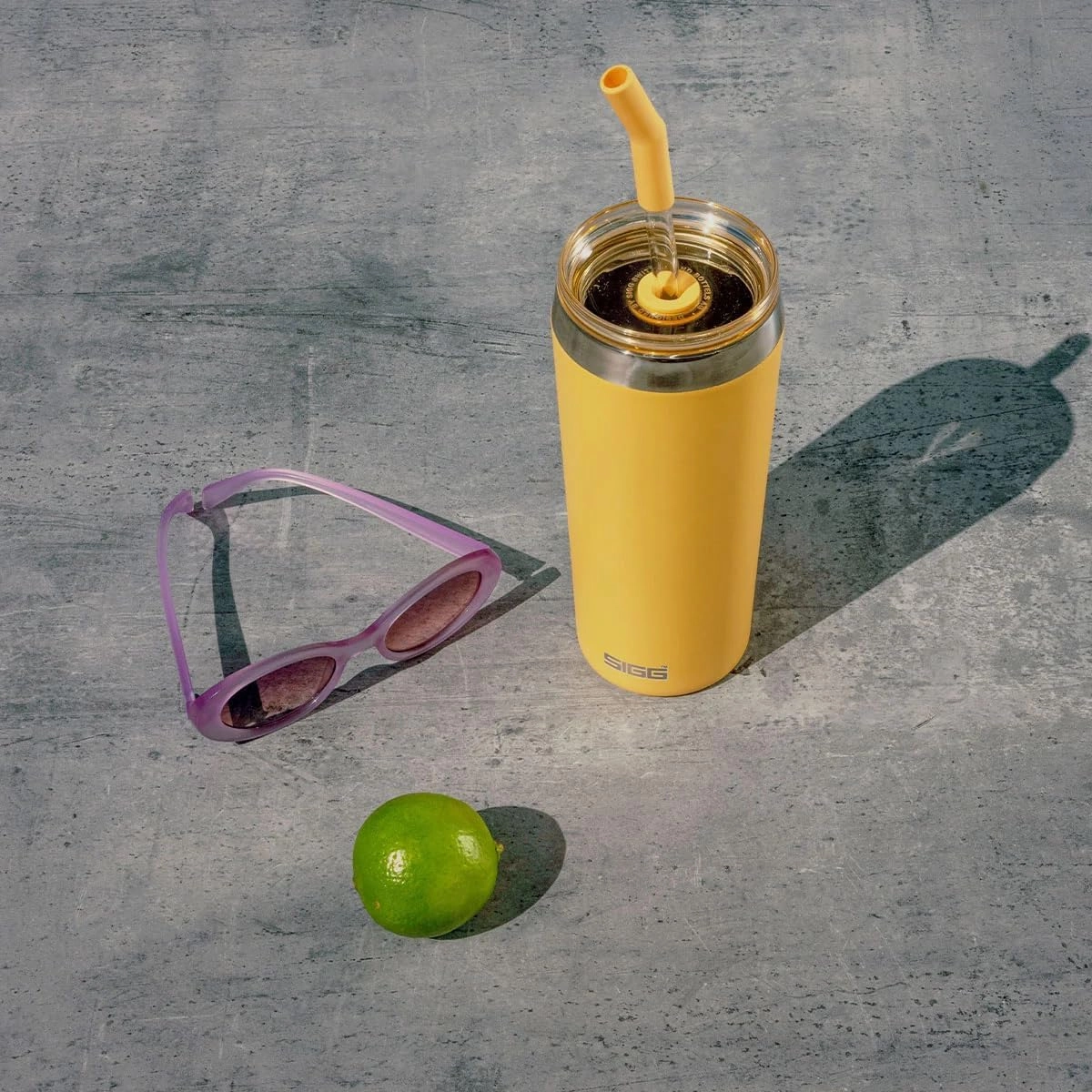 SIGG - Insulated Mug - Travel Mug Helia - With Durable Glass Straw & Cleaning Brush - Leakproof - BPA Free - 18/8 Stainless Steel - 15oz/20oz