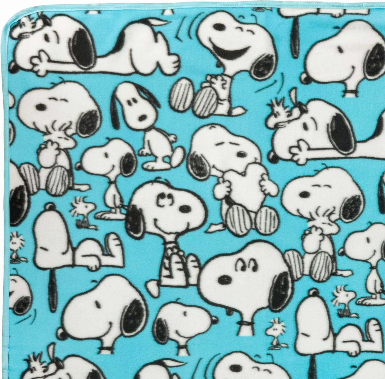 Silver Buffalo Peanuts Snoopy Multi Pose Expression 45" x 60" Fleece Throw, Soft and Cozy Blanket, 180 GSM