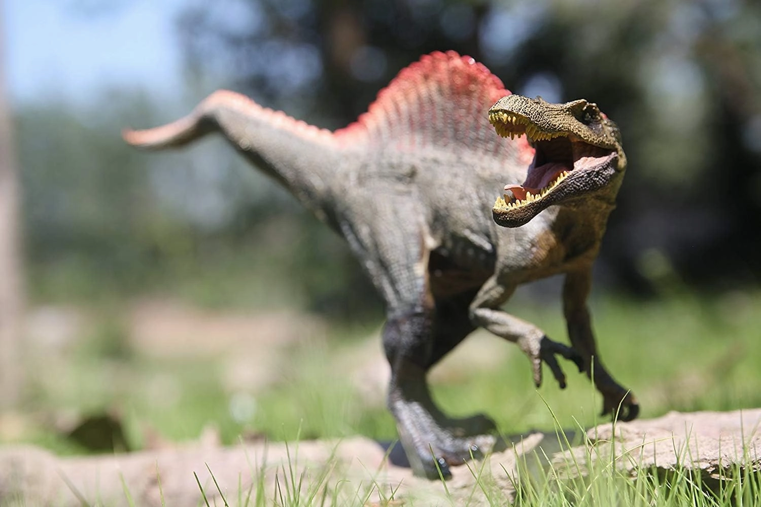 Spinosaurus Dinosaur Action Figure with Moveable Jaw, Dino Toy for Kids Birthday Cake Topper, Home Decoration or Dinos Fans Collection