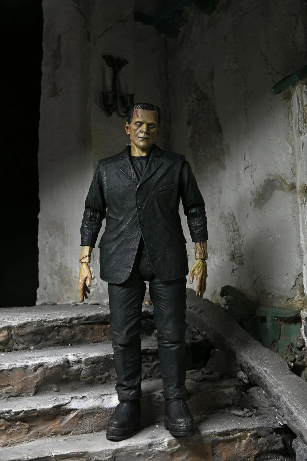 Universal Monsters - Ultimate Frankenstein's Monster (Color) 7” Scale Action Figure