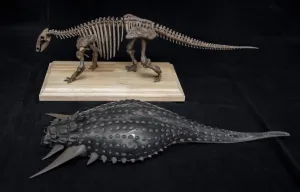 VWUVWU Edmontosaurus Model Hadrosauridae Dinosaur Skeleton Collector Resin Animal GK Decor Gift for Adult