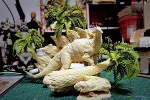 WLNTDOLA Passion Charger Studio 1:35 Scale Stegosaurus Scene Statue Model Stegosauridae Figure Animal Collector GK Decor Gift for Adult (Unpainted)