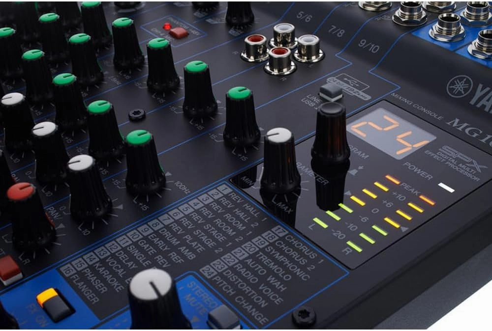 YAMAHA MG10XU 10-Input Stereo Mixer with Effects